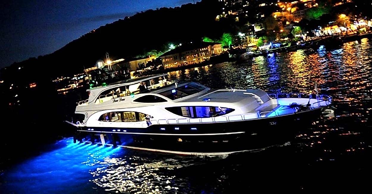 Mega Yat İ 1
